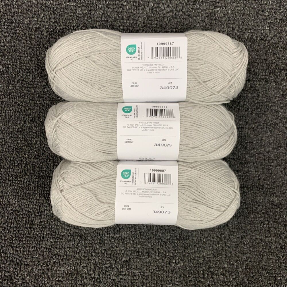 Lot Of 3 Big Twist Baby Bunny Light Gray Yarn 3.5 oz 284 yds Each New Super Fine - Picture 6 of 7